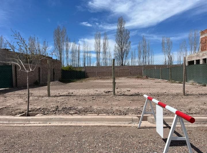 Vendo Lote en Barrio Privado Agua y Energía Plan 24 Cooperativa Solar Andino - 2