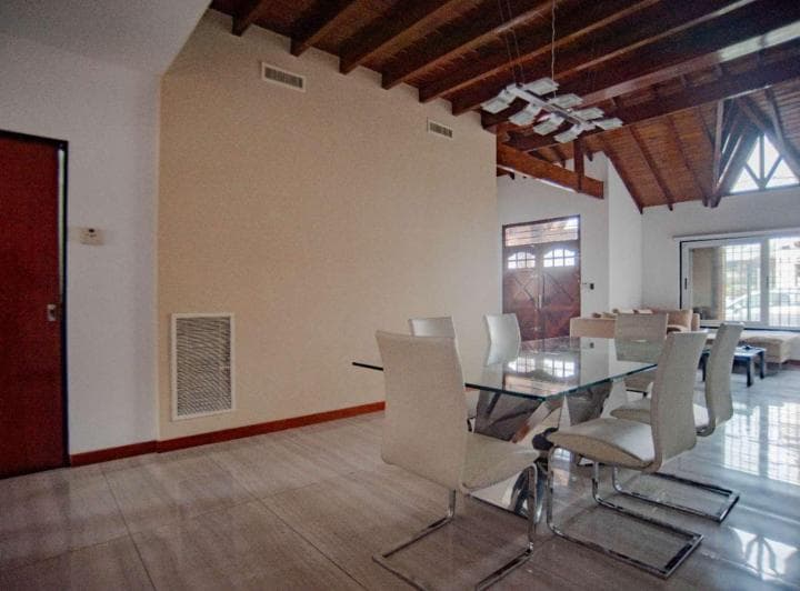Casa 5 Amb en Venta en Ramos Mejia Jardin Piscina - 4