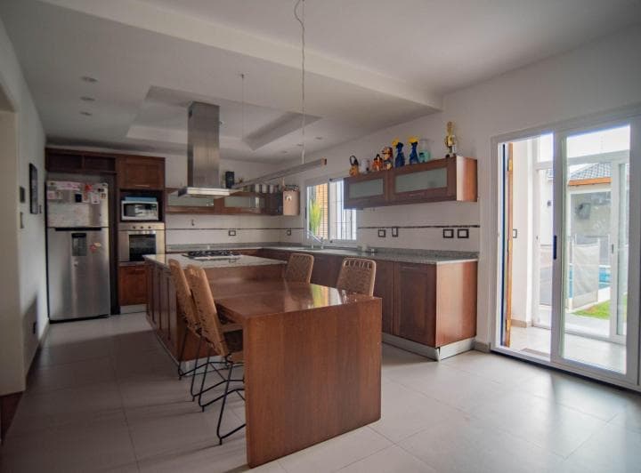 Casa 5 Amb en Venta en Ramos Mejia Jardin Piscina - 5