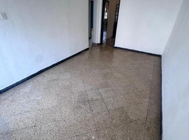 Alquiler - Casa de 2 Dorm. - 5