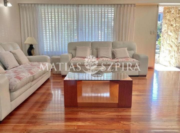 Impecable Propiedad en La Mejor Zona de Ramos Mejia - 3