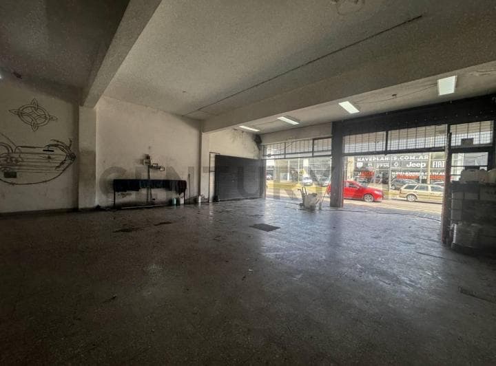 Local en Venta, Av Calchaquí Nº2746/48 - 4