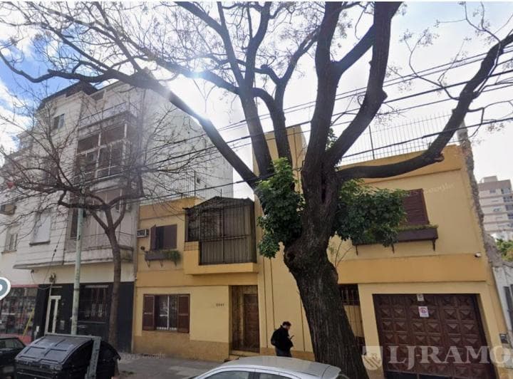 Terreno a m a Av con 12,30 m de Frente - 2