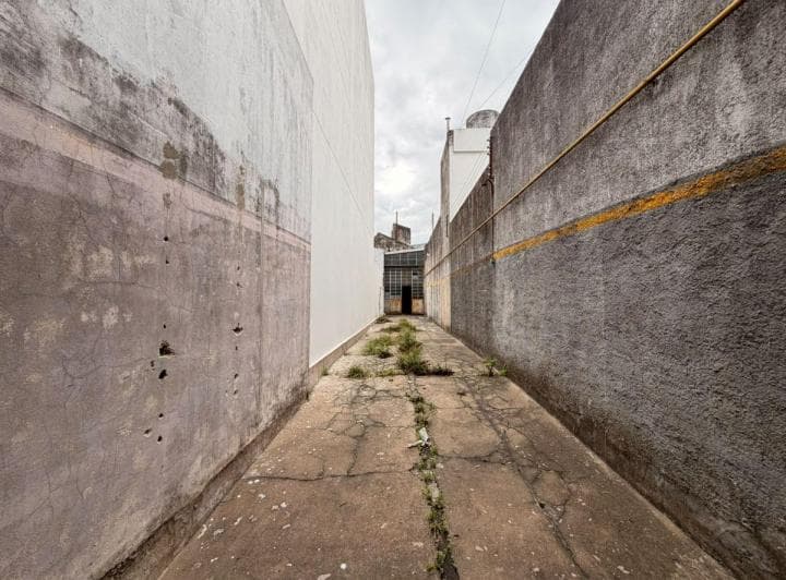 Lote Céntrico - Irregular - 305 m² // Alvarado 521 - 4
