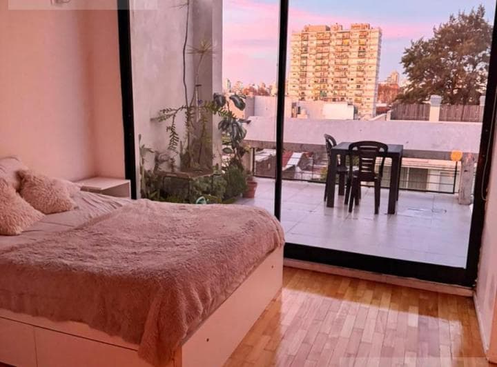 Departamento Monoambiente con Balcón Terraza en Alquiler en Saavedra Luminoso Alto Cerca del Parque - 2