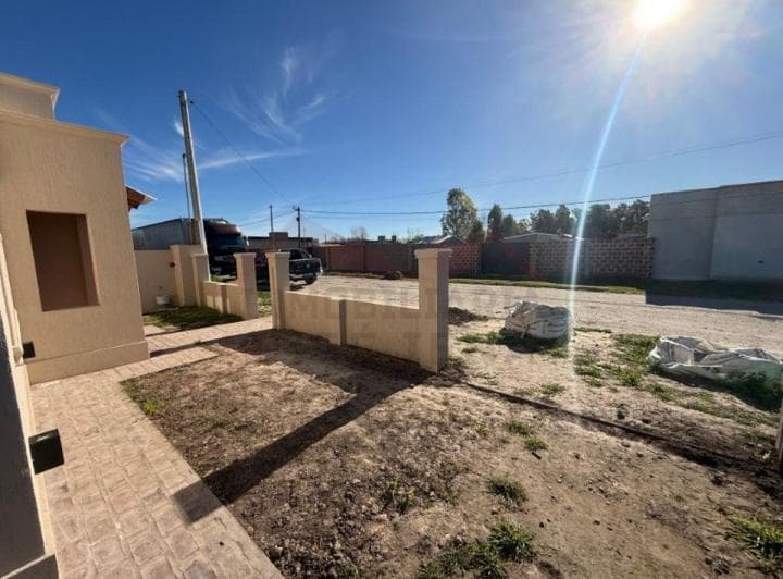 Casa 2 Dorm. a Estrenar! - Calle Sargento Cabral (15) N° 1534 E/ 34 y 36 – General Belgrano - 5