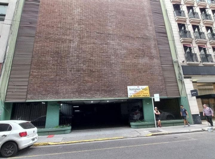 Venta Amplia Cochera Barrio Monserrat/zona Centro - 4