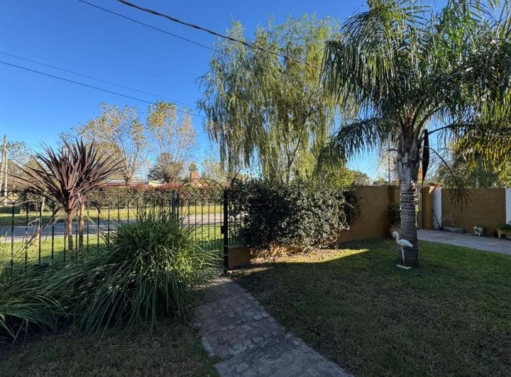 Venta Casa de 1/2 Dorm. en Acequias Roldan - 5