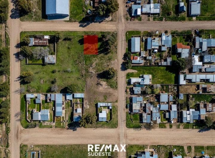 Terreno de 300 m² Ideal Galpon o Casa - 2