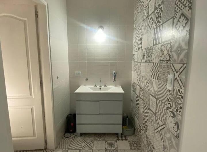 Casa en Venta - 4 Dorm. 4 Baños - La Matanza - 2