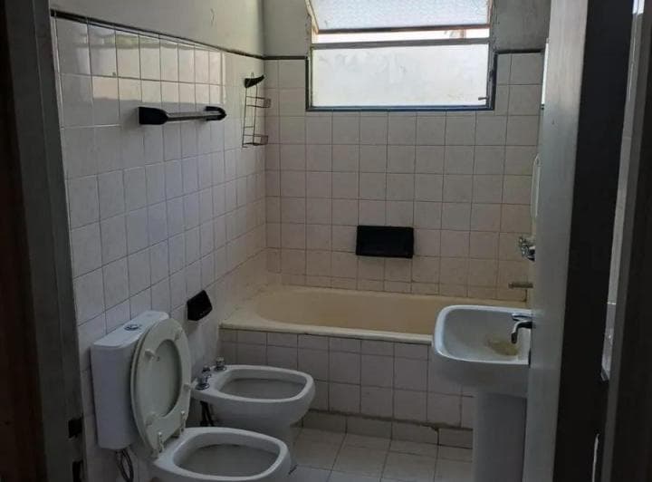 Departamento en Venta - 3 Dorm. 1 Baño - Mataderos - 5