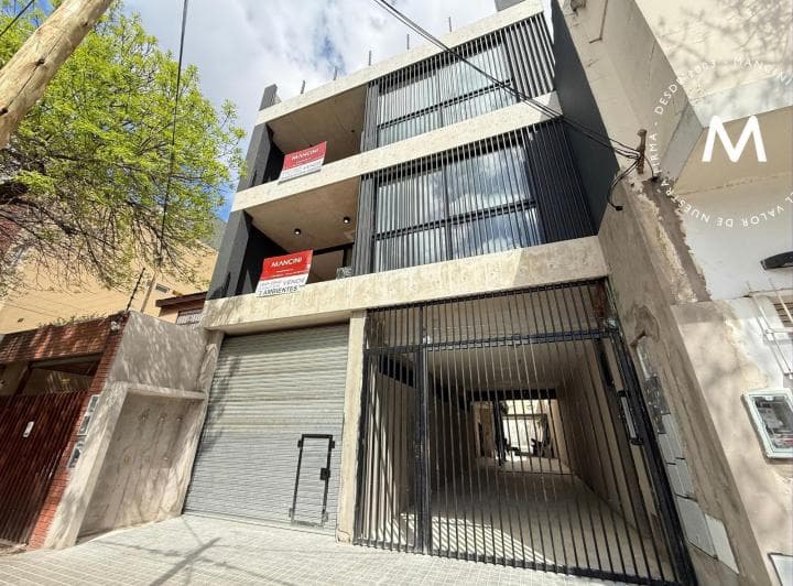 Departamento en Venta de 3 Ambientes con Terraza Privada y Parrilla - Villa Ballester Centro - 2