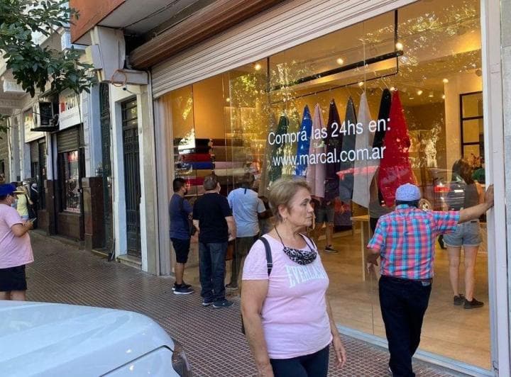 Local Comercial Sobre Av Boedo - 3