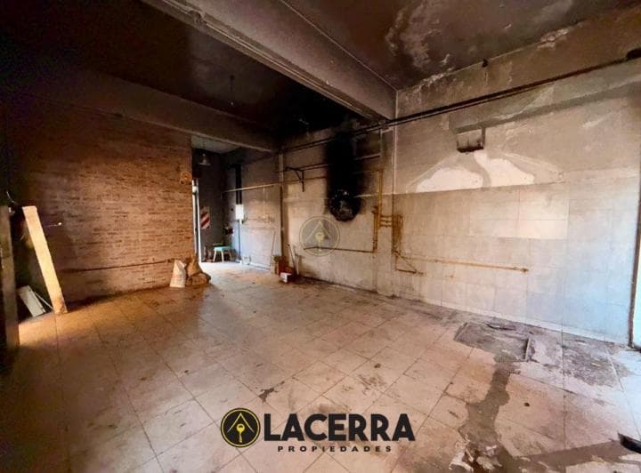 Oportunidad! Local Sobre Lote de 10x30 en El Centro de Villa Ballester - 5