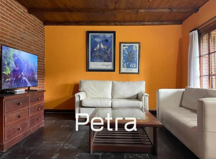 Casa en Venta en Pinamar - 5 Dorm. - Garaje Cubierto - 4