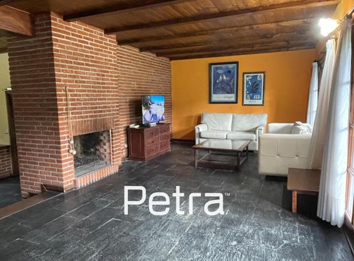 Casa en Venta en Pinamar - 5 Dorm. - Garaje Cubierto - 2
