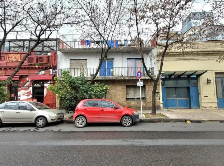 Casa en Venta - 4 Dorm. 2 Baños - 170 m - Palermo - 3