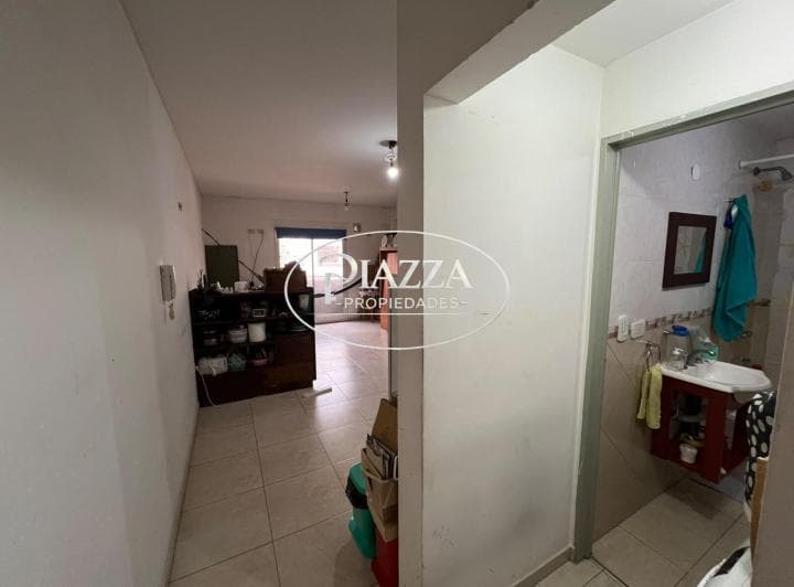 Monoambiente con Balcon Al Frente - 40 Entre 25 y 26 - 2