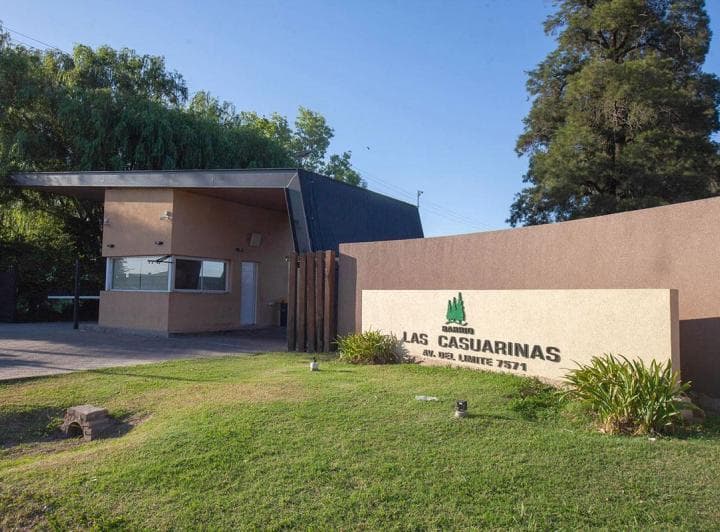 Venta Terreno Escriturado de 459 m² en Barrio Cerrado Las Casuarinas - 2