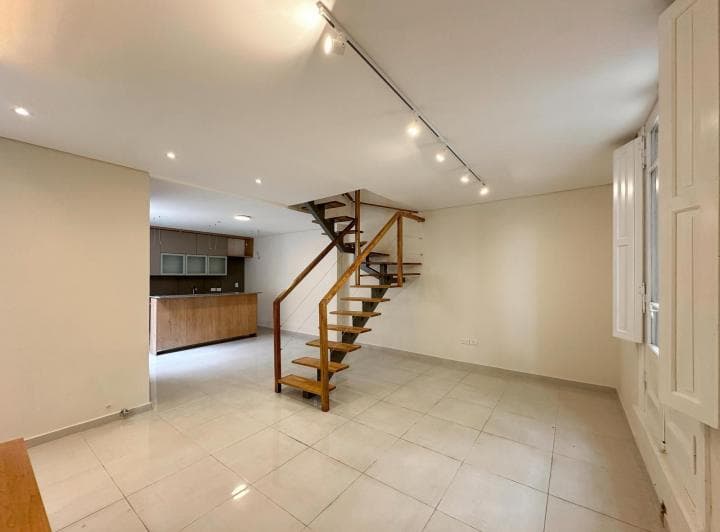 Casa de 3 Dorm. Reciclada con Patio y Parrillero en Lourdes - 4