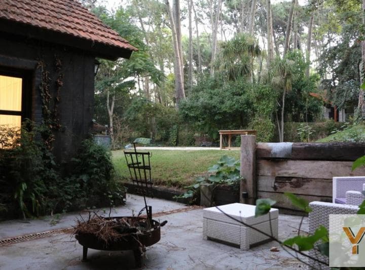 Casa en Alquiler - 3 Dorm. 3 Baños - Cariló - 4