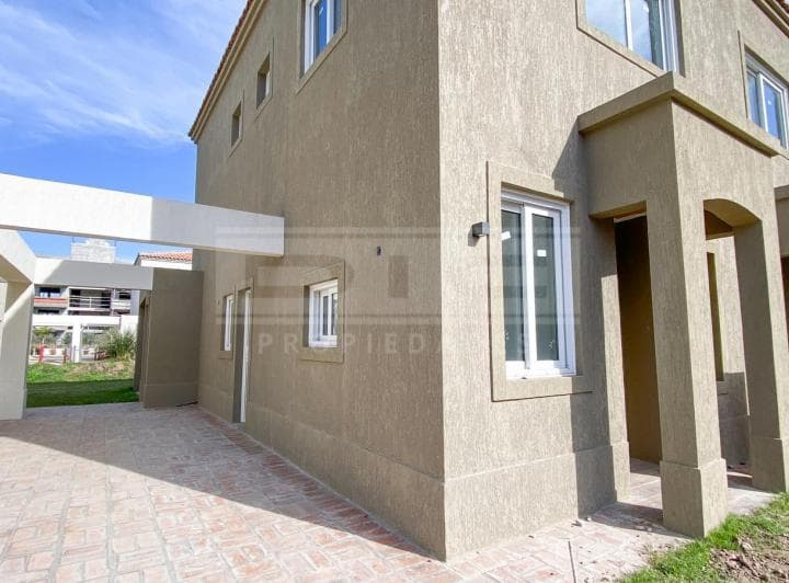 Duplex 2 Dorm. Venta - Saravi Village - 2