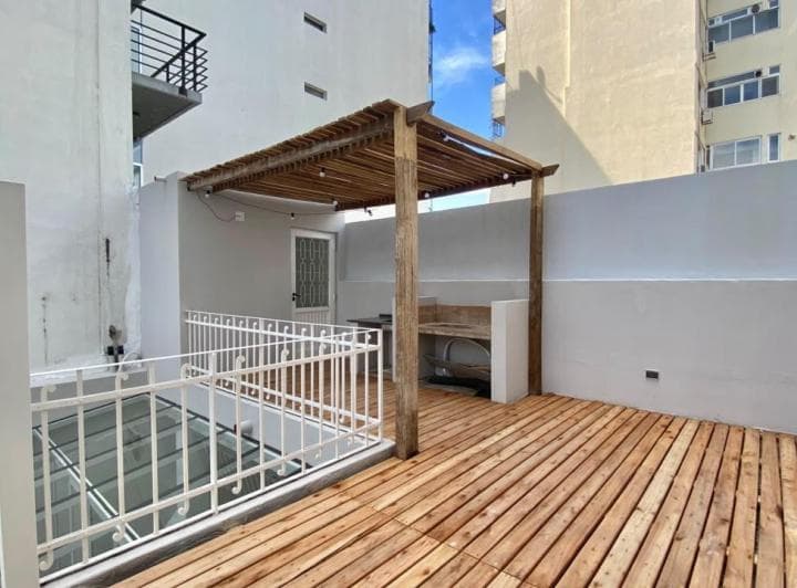 PH Reciclado 3 Ambientes con Terraza en Deck - Sin Expensas - 2
