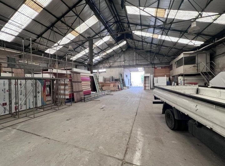 Venta Galpones Lote Industrial Oficinas 8100 m² R21 - 3