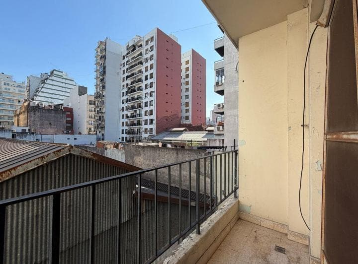 Venta Depto 3 Ambientes con Balcón y Dependencia - 4