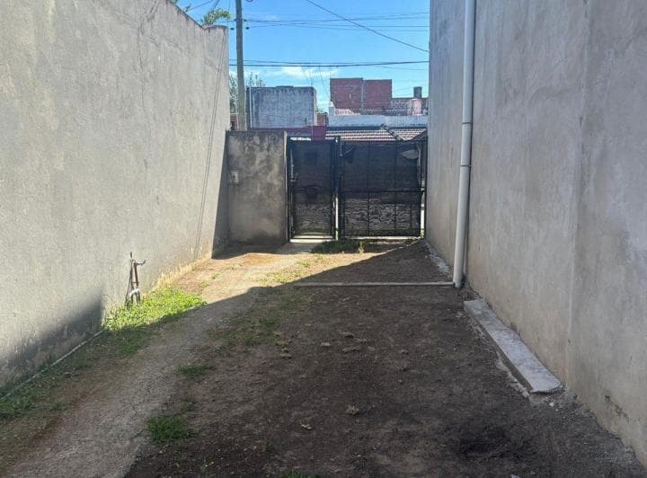 Venta Casa 4 Ambientes en Moron a Refaccionar - 5