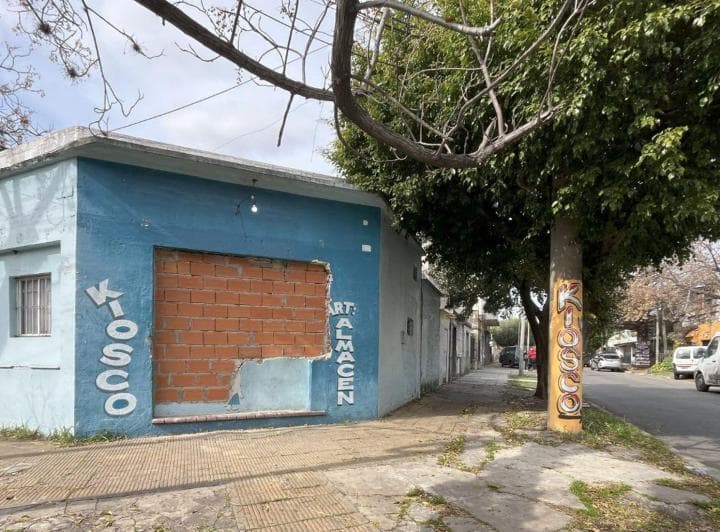 Venta PH + Local Comercial en Esquina - 3