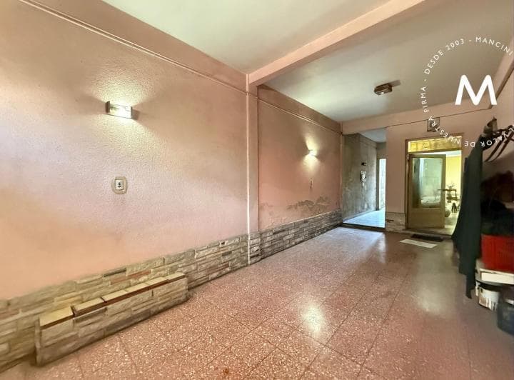 Venta en Block - 2 Departamentos de 2 y 3 Ambientes con Patio y Local Comercial - Villa Ballester - 3