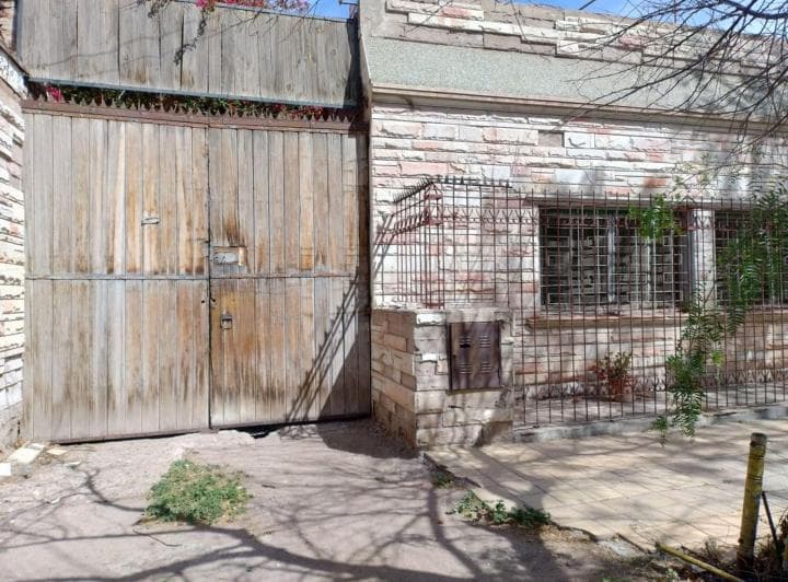 Remax Vende: Casa con Galpón Excelente Oportunidad - 3
