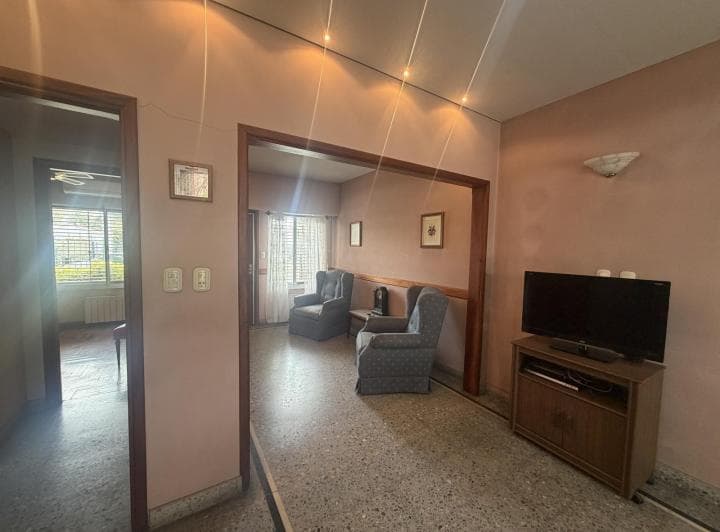 Venta Casa con Jardin en Adrogue - 5
