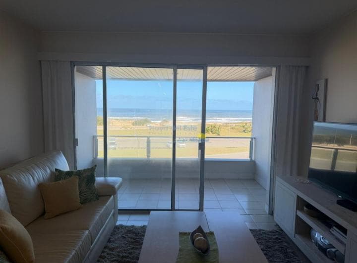 Apartamento en Venta de 2 Dorm. en Punta del Este, Playa Brava - 5