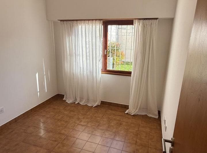 Casa Tres Ambientes. San Salvador 9200. Venta. - 5