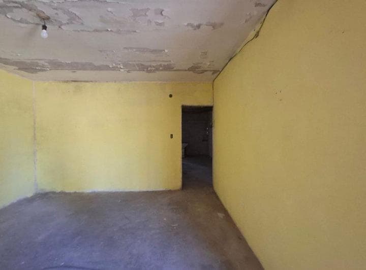 Venta de Casa a Refacionar B° Balcon, 3 Ambientes - 4