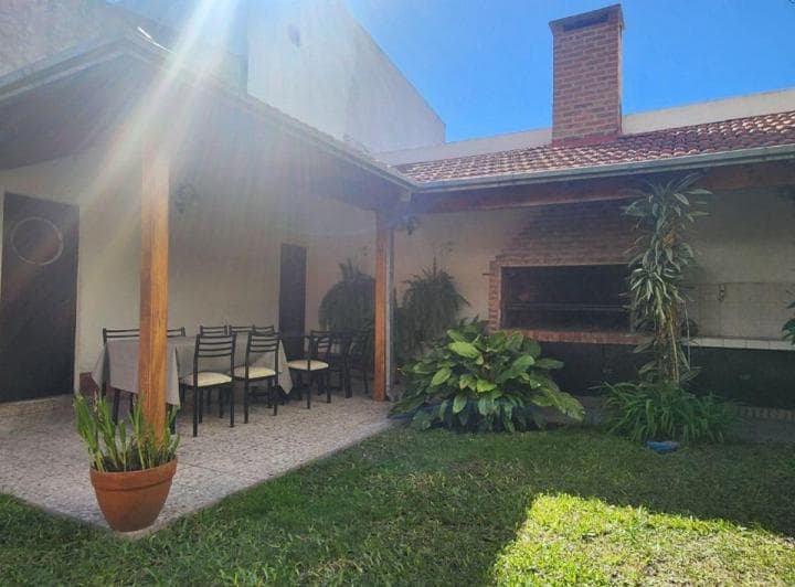 Casa 5 Ambientes Lanus Oeste con Jardin y Galeria - 3