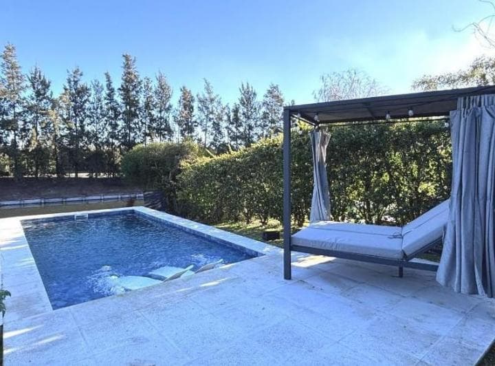 Alquiler Casa Cabos del Lago Nordelta: 4 Dorm. C/muebles - Al Agua - Mínimo 6 Meses - 4