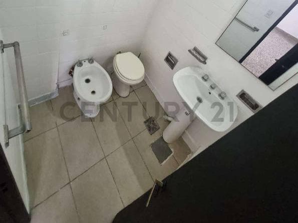 Mono Ambiente en Venta Plaza Malvinas - 4