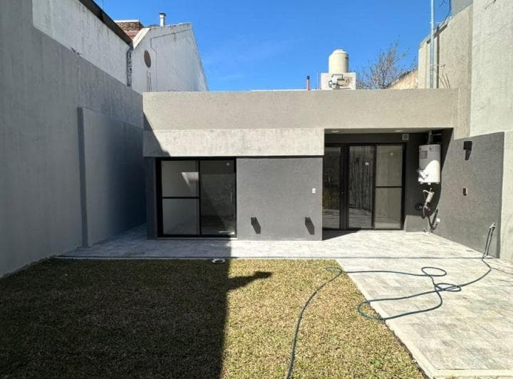 Hermoso PH Tipo Casa 3 Amb a Estrenar con Fondo Sin Expensas. - 3