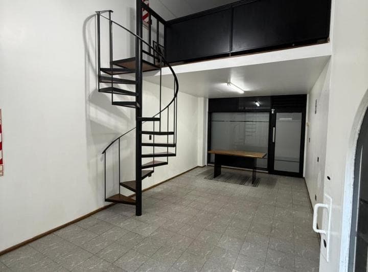Local en Venta - 2 Baños - Caballito - 4