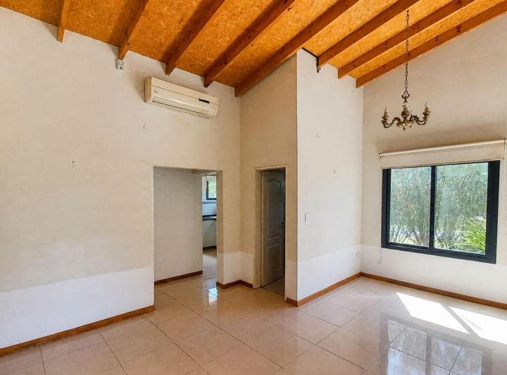 Casa 4 Ambientes en Venta Pileta San Vicente - 2