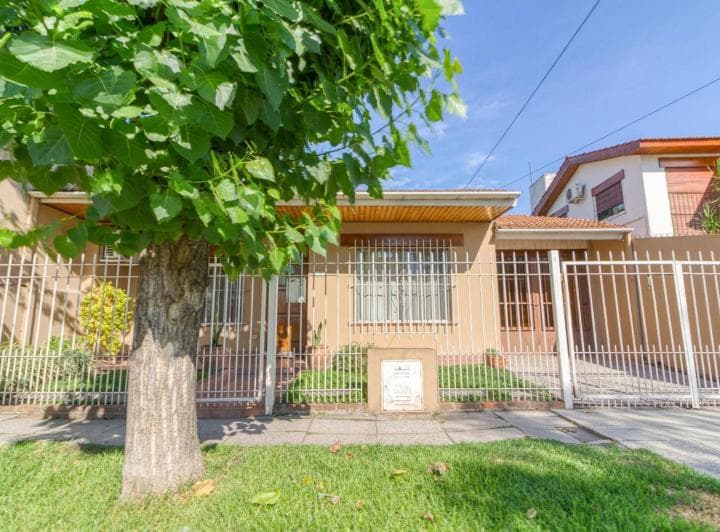 Venta Casa 3 Amb + Dep con Garage General Pacheco - 2