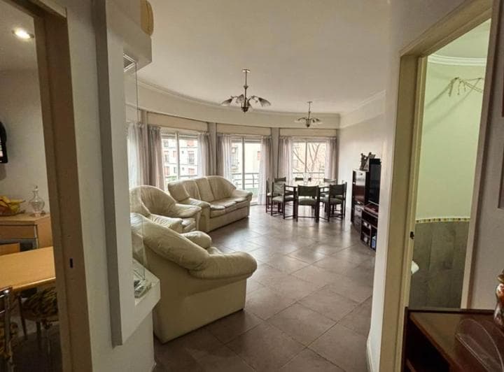 Venta Dpto 4 Amb con Cochera y Amenities Caseros - 2