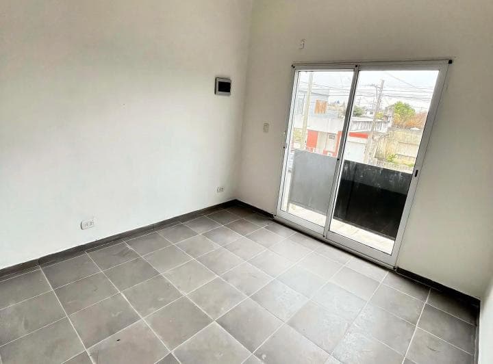 Venta Depto 1 Dormit Nuevo San Nicolas Cochera - 4
