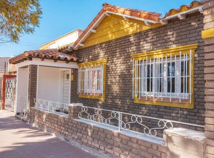 Casa en Godoy Cruz — a m de Acceso Sur - 4