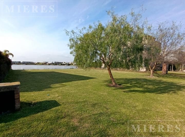 Lote en Venta a La Laguna en San Gabriel, Villanueva. - 4