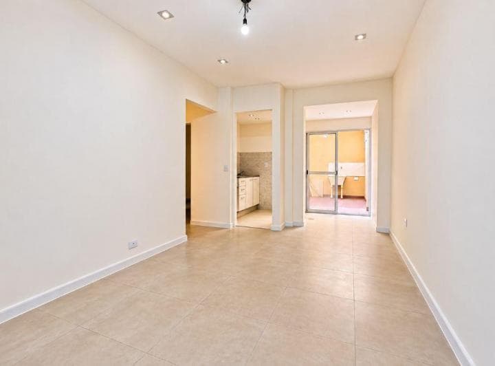 Departamento en Venta de 43 m² en San Cristóbal - 2 Amb. con Patio - Av San Juan 1800. - 4