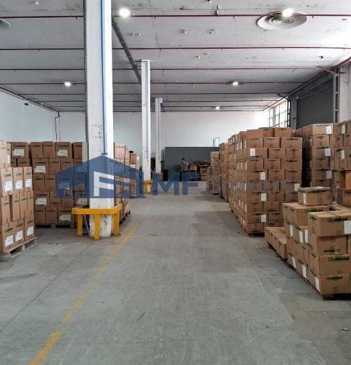 Excelente Nave con Sprinklers en Predio Cerrado Seguridad 24 Hs - 3